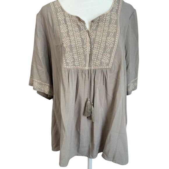 Ariat Auburn Top Bohemian Flowy Grey and Khaki Peasant Shirt Western Prairie - Picture 1 of 9